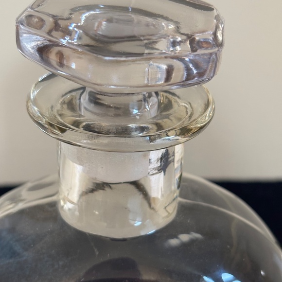 Clear Glass RYE Decanter with Stopper - Picture 3 of 4
